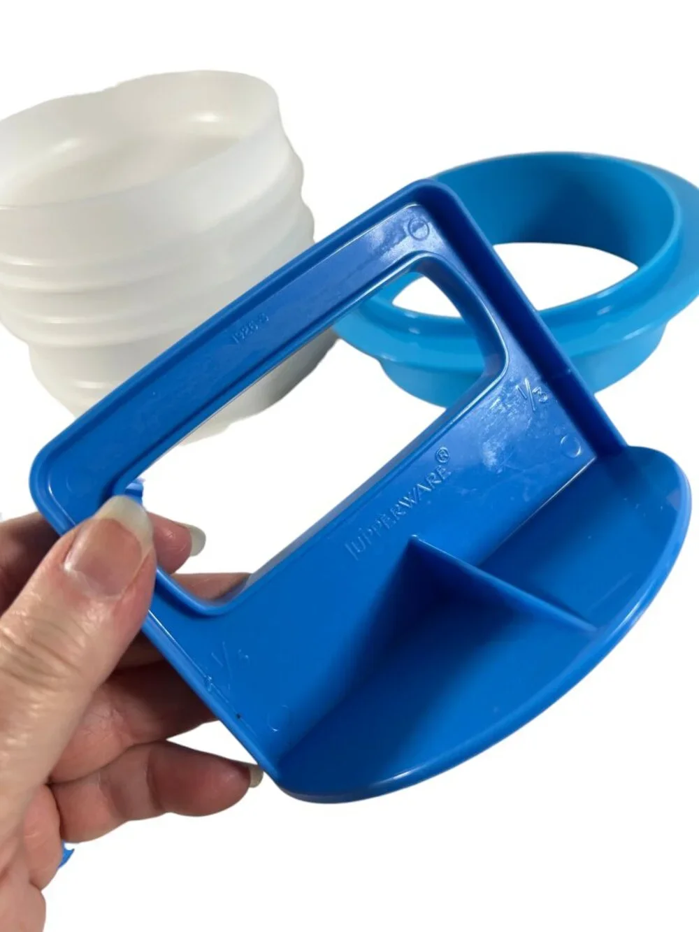 Tupperware Hamburger Press Keeper Set 4 Blue Burger Patties Stackable 5